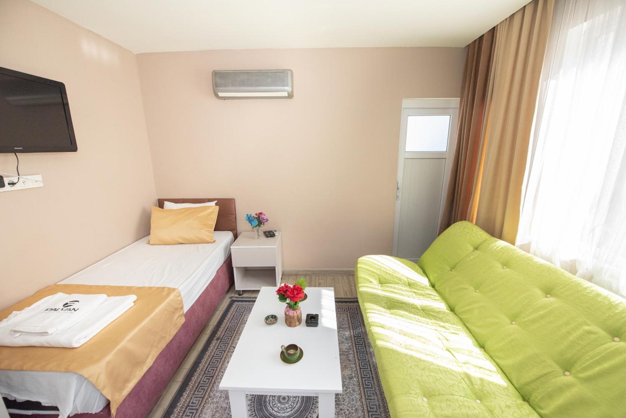 Palvan Hotel Antalya Buitenkant foto